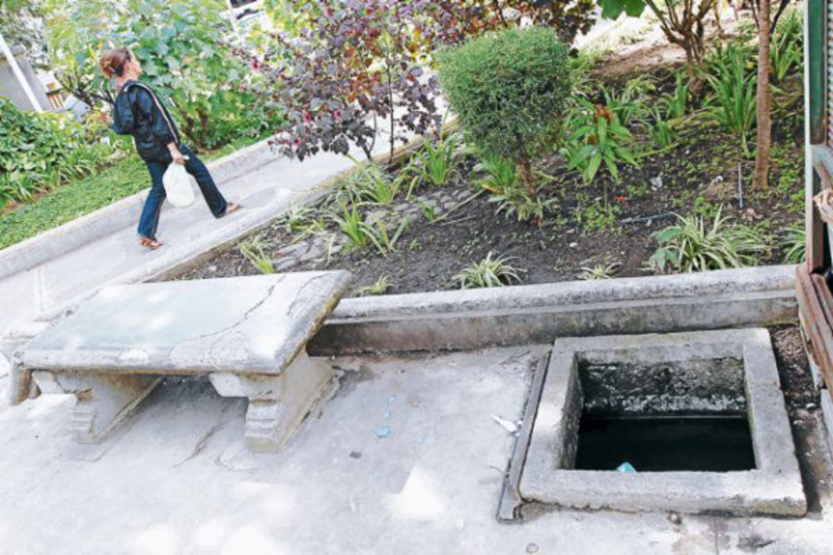 Más de 100 años de historia olvidados en parques de Tegucigalpa