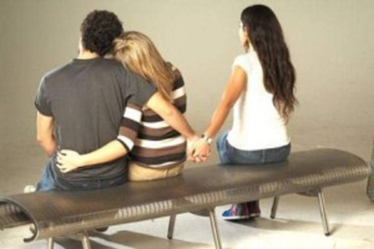 Las clásicas mentiras que los hombres casados le dicen 'a la otra'