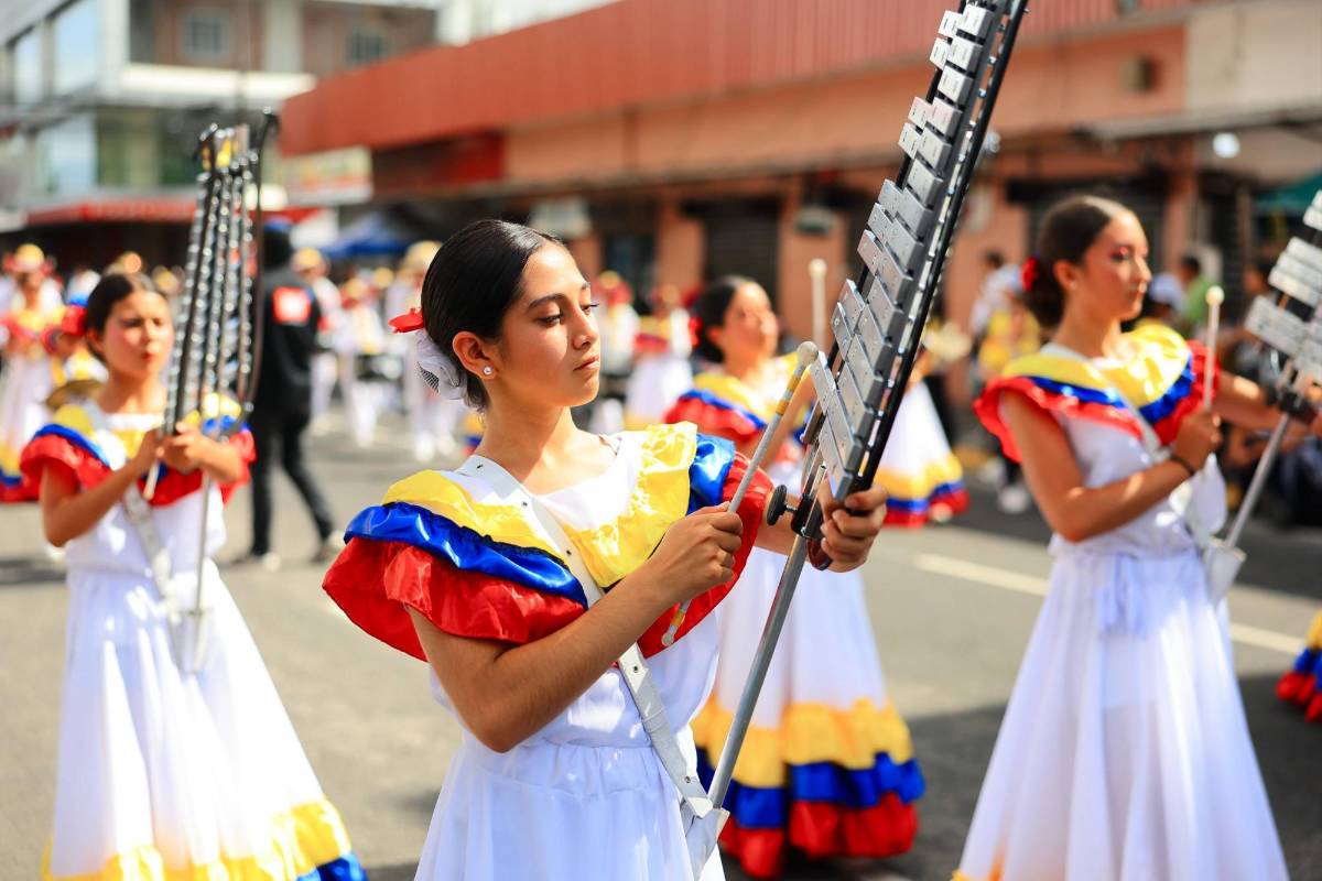 Las bellezas que no se vieron en pantalla: hondureñas captadas durante las fiestas patrias