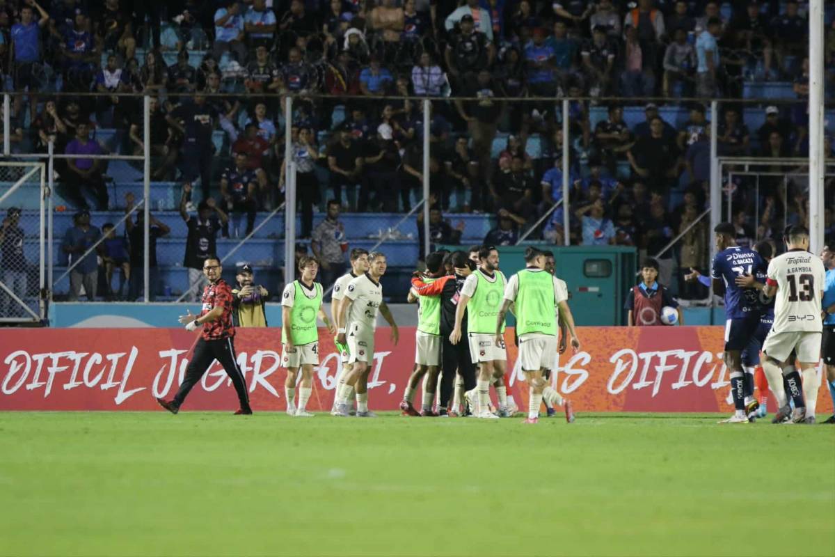 Bronca de jugadores y tristeza: Postales de la eliminación de Motagua en Copa Centroamericana