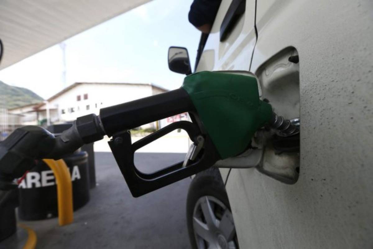 Anuncian aumento en precio de los combustibles a partir del lunes 15 de julio