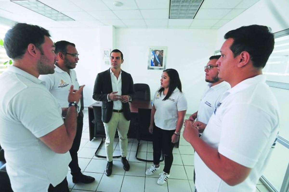 Más de 770 millones de lempiras disponibles para programa de becas