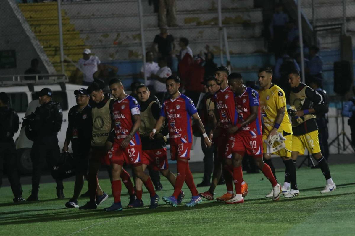 Debut en Olimpia, bronca de Xelajú, lo que hizo Nasralla y fiesta por la clasificación en Concacaf
