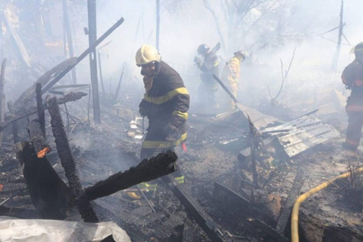 Comayagüela: Voraz incendio deja a unas 33 personas en la calle