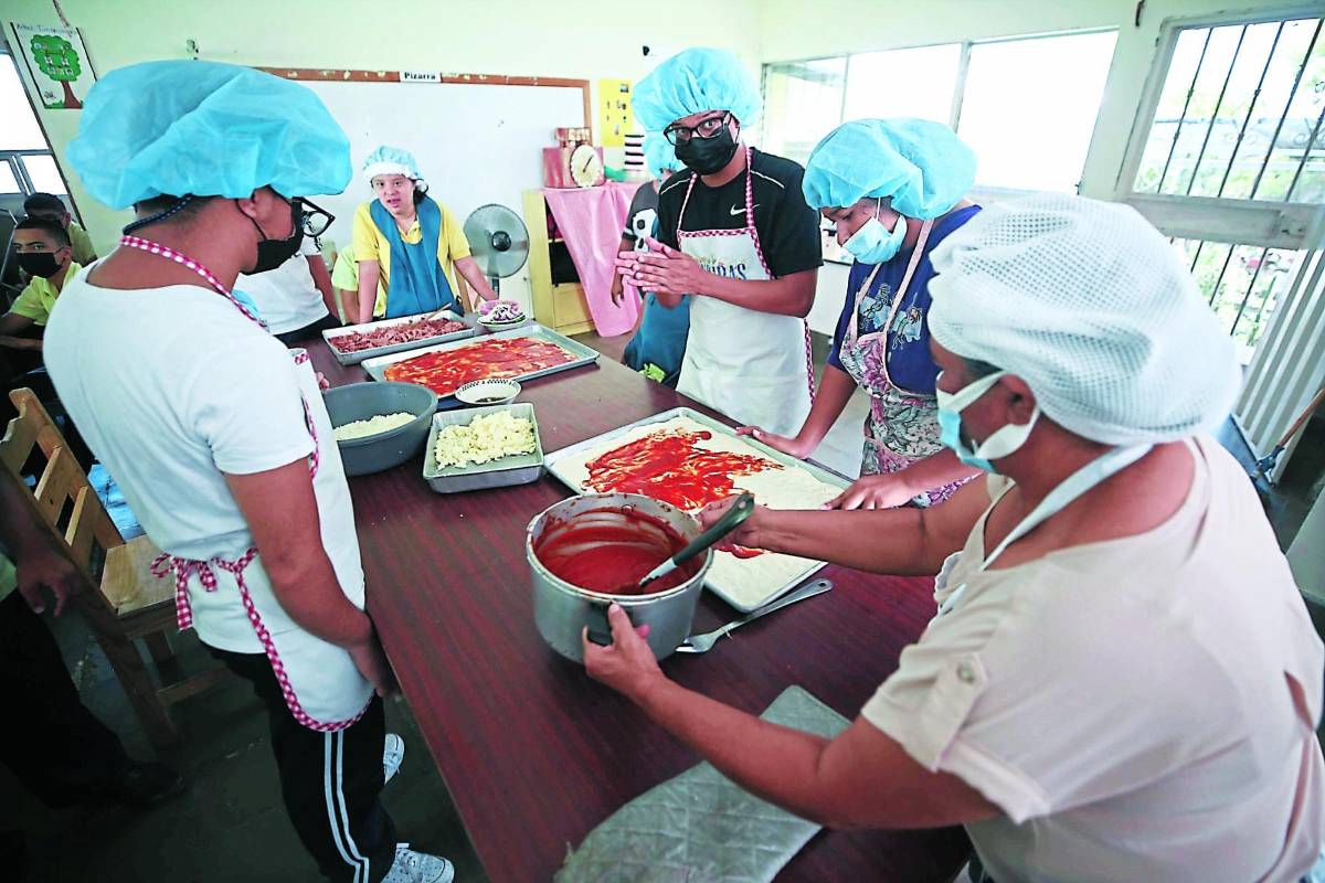 Los pedales solidarios de la Vuelta Ciclística en honor al Juana Leclerc