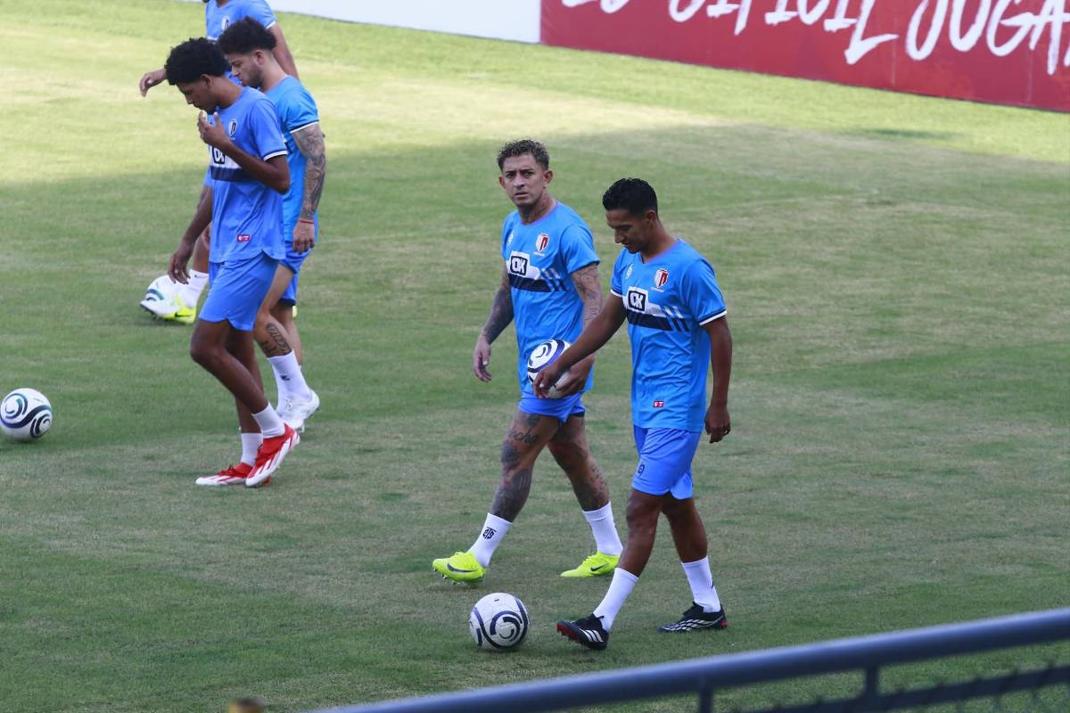 Real Estelí se instala en SPS y guapa periodista sorprende en entrenamiento en el Morazán