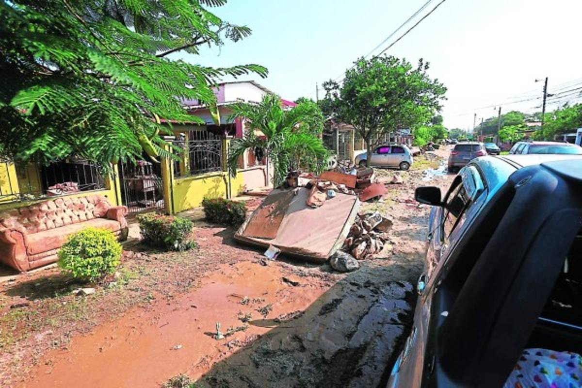 Afectados por inundaciones provocadas por Eta urgen mayor asistencia