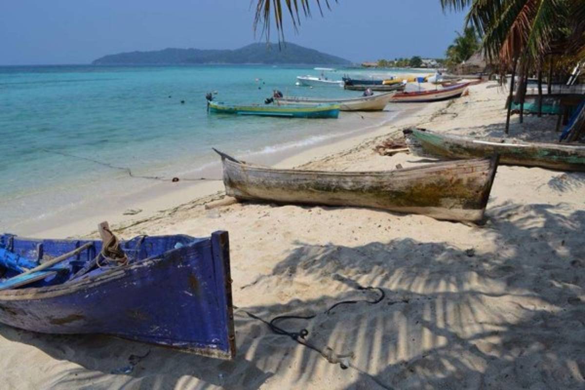 Honduras recibirá unos 10 mil turistas salvadoreños