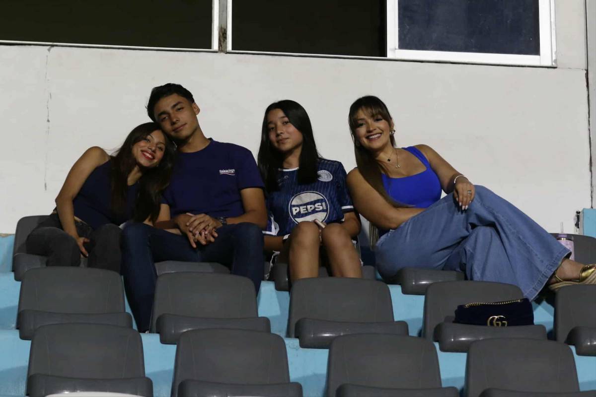 Infiltrados, fiesta de la revo y ambientazo en el Nacional previo al Motagua vs Alajuelense