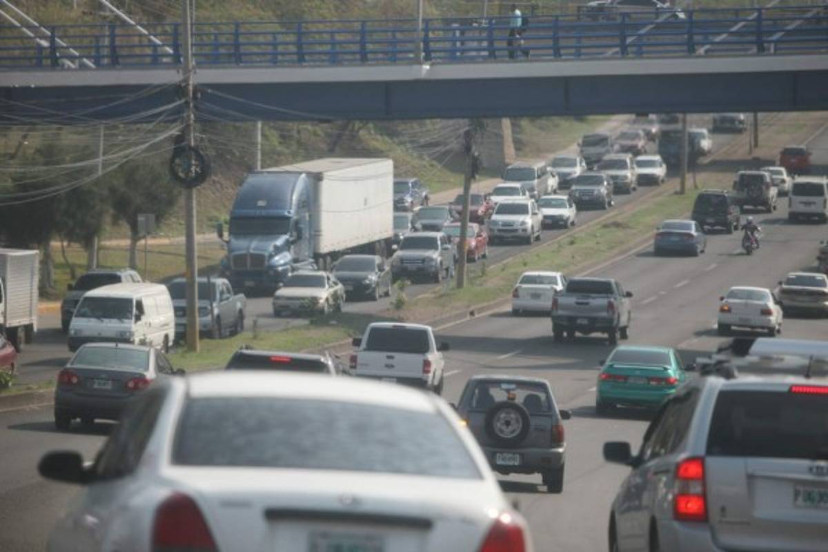 Más de 350,000 personas se desplazan a diario por el anillo periférico de Tegucigalpa