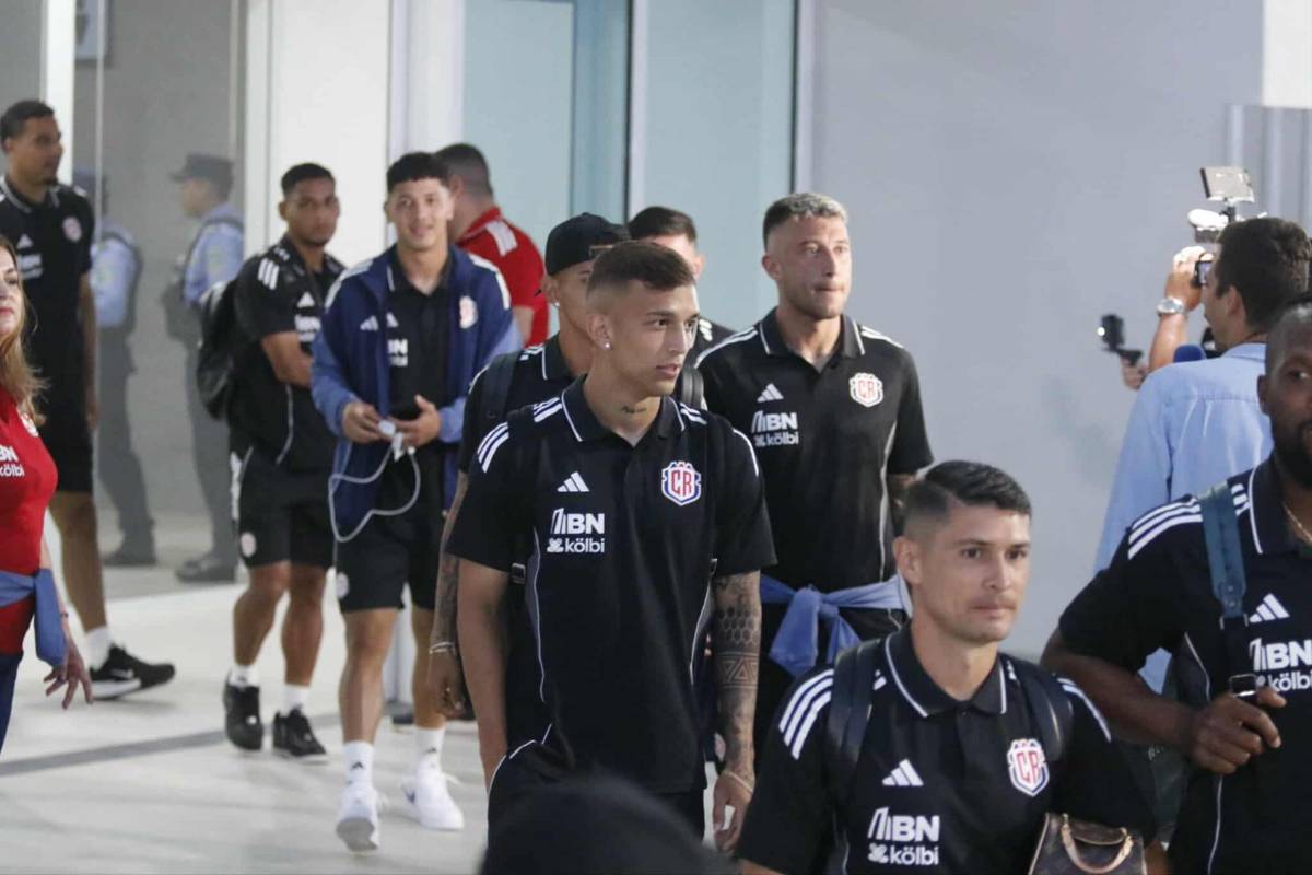 Llegada de Costa Rica a San Pedro Sula para partido eliminatorio ante Honduras
