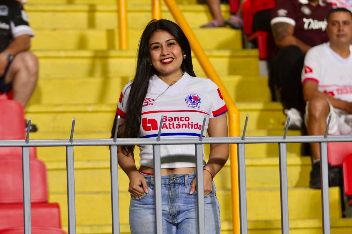 Presentadoras deslumbran, Olimpia se vengó de Real España y la burla de Jerry Bengtson