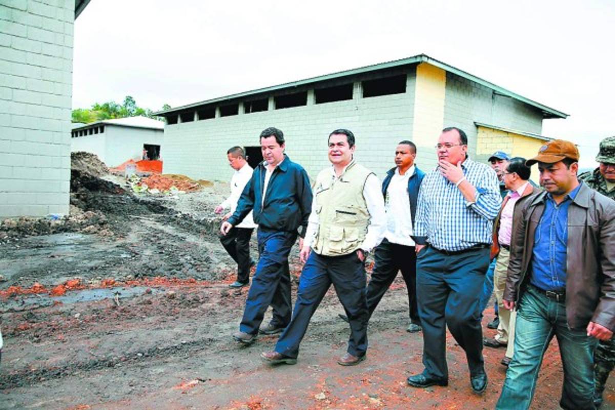 Honduras: JOH supervisa construcción de cárcel