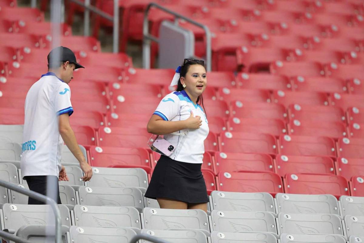 ¡Se llenó de chicas lindas! Las bellezas en el Honduras vs Panamá de Copa Oro