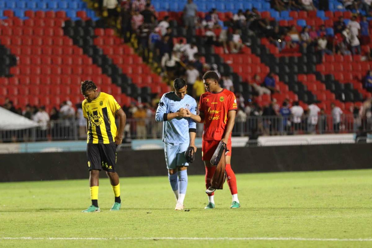 Jugador es llevado de emergencia, decomisan armas, Miss es captada y sorpresa a Espinel