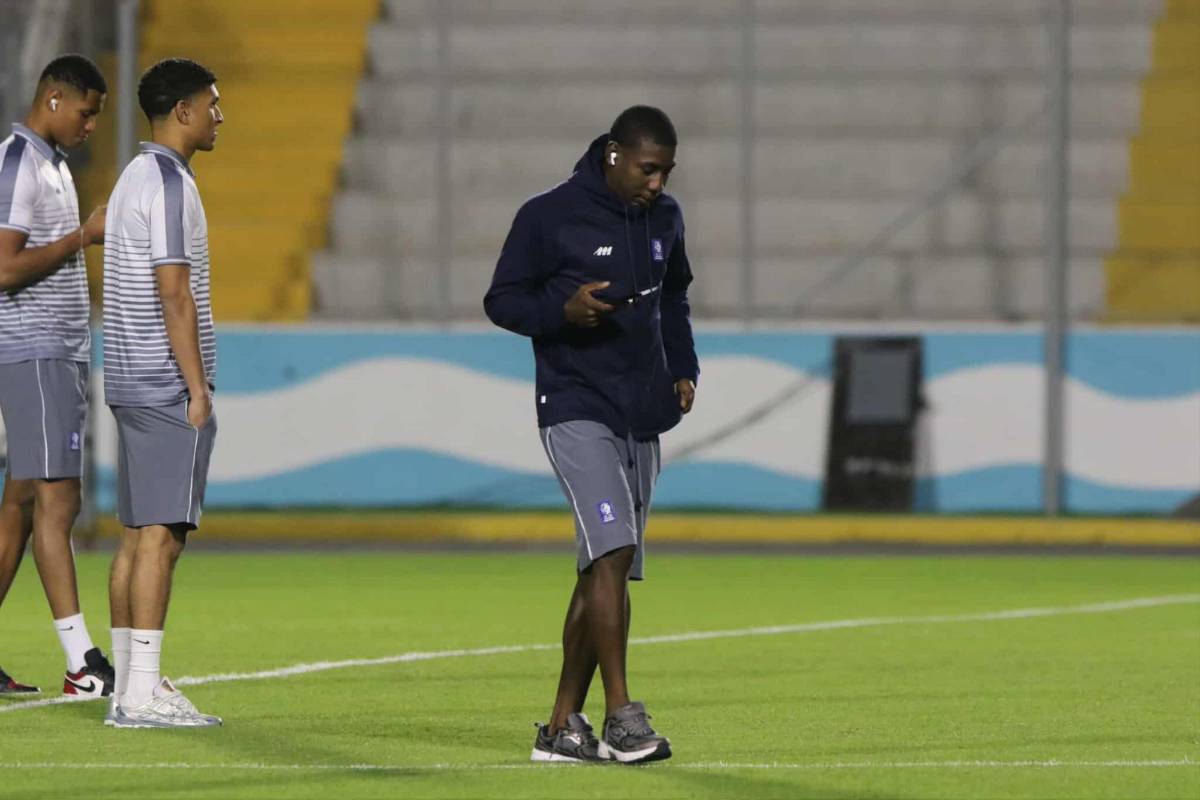 Familia de histórico, bellas chicas, el enmascarado: Ambiente previo al Motagua vs Cartaginés
