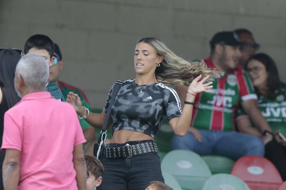 Leyenda sorprende, hermandad entre aficionados y la bella rubia en el clásico Marathón-Real España