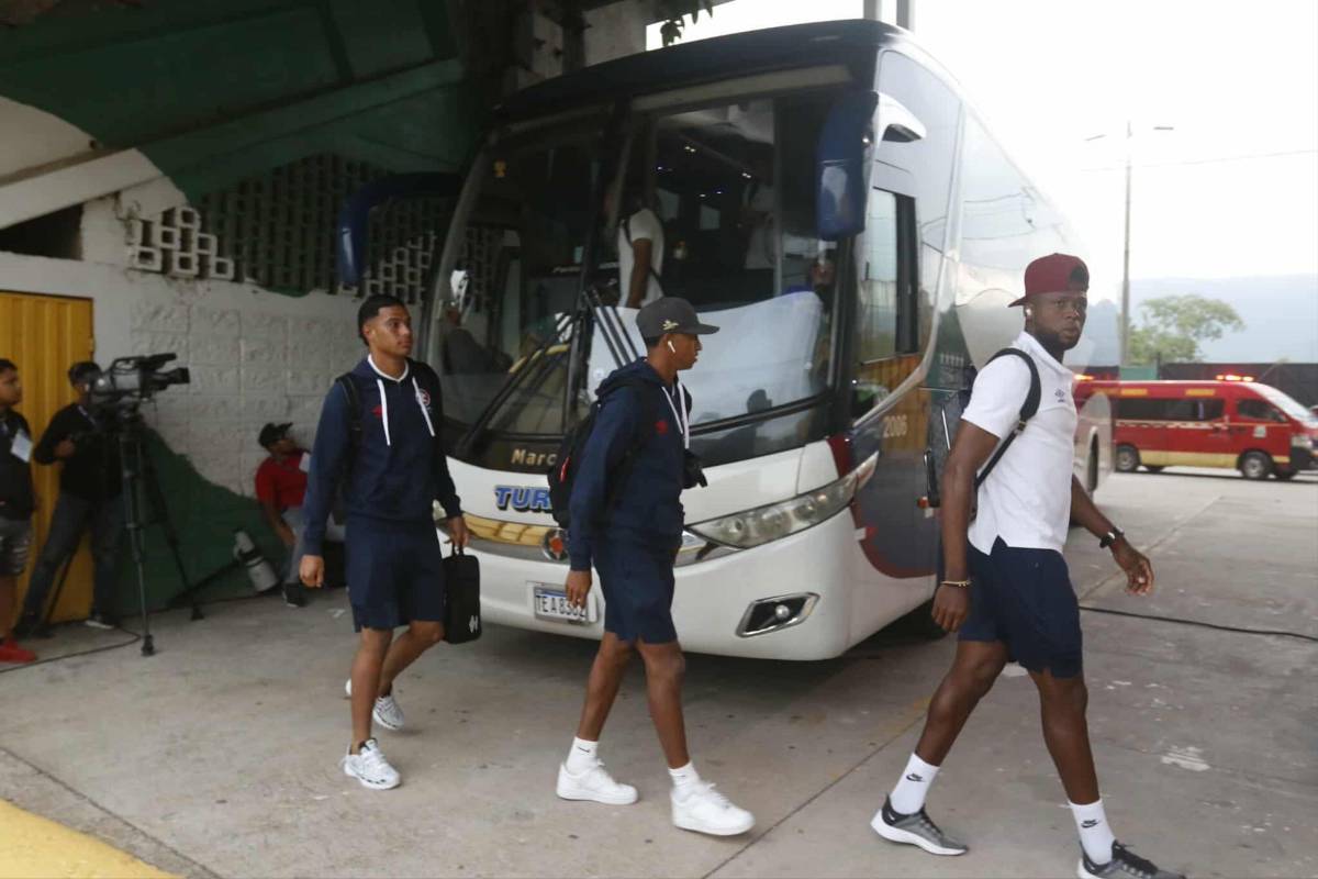 Lindas chicas y sorprende lo que hizo André Orellana: Ambiente previo al Marathón vs Olimpia