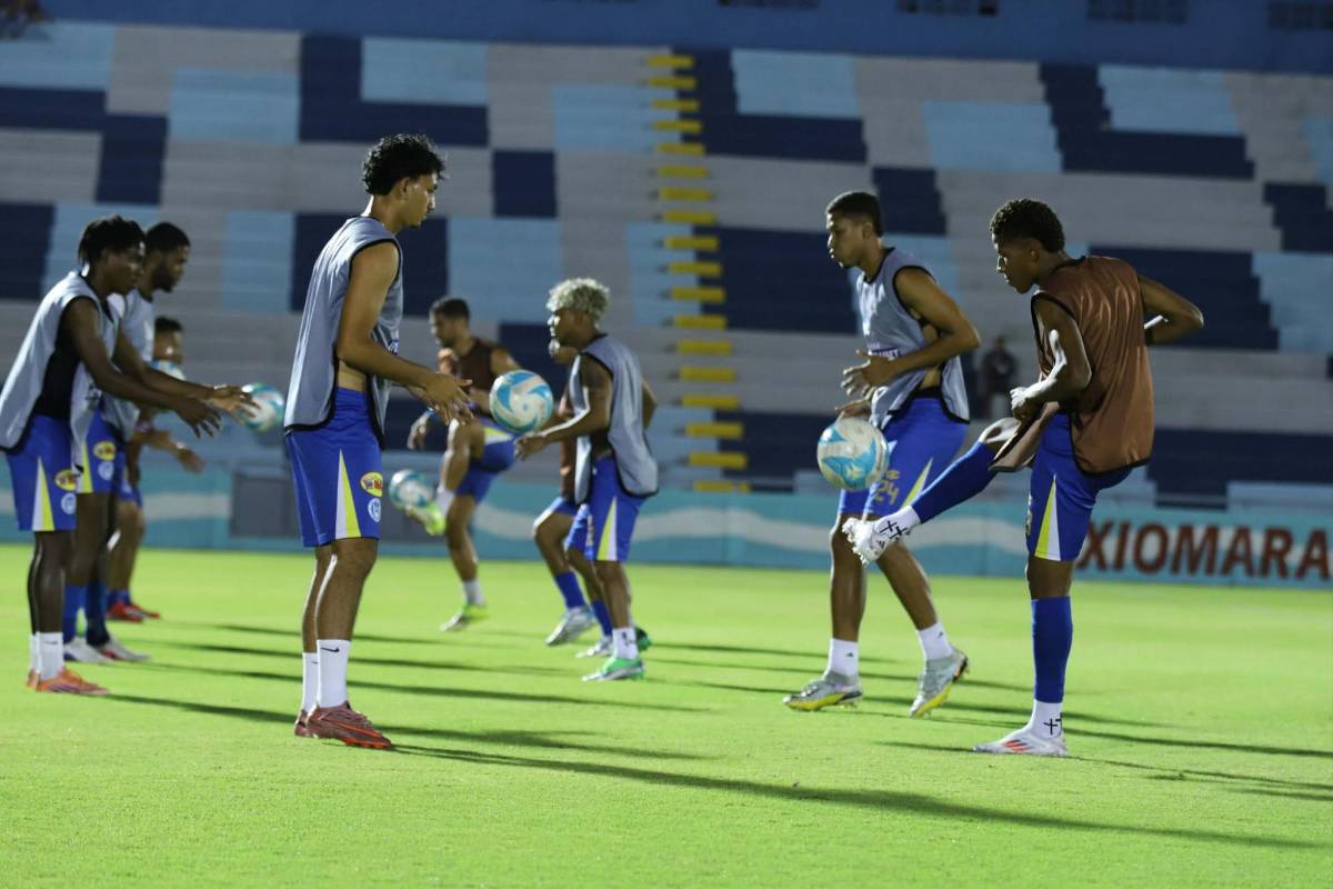 En fotos: Pelinegra deslumbra, La Ceiba se viste de gala y el show de Motagua ante Victoria