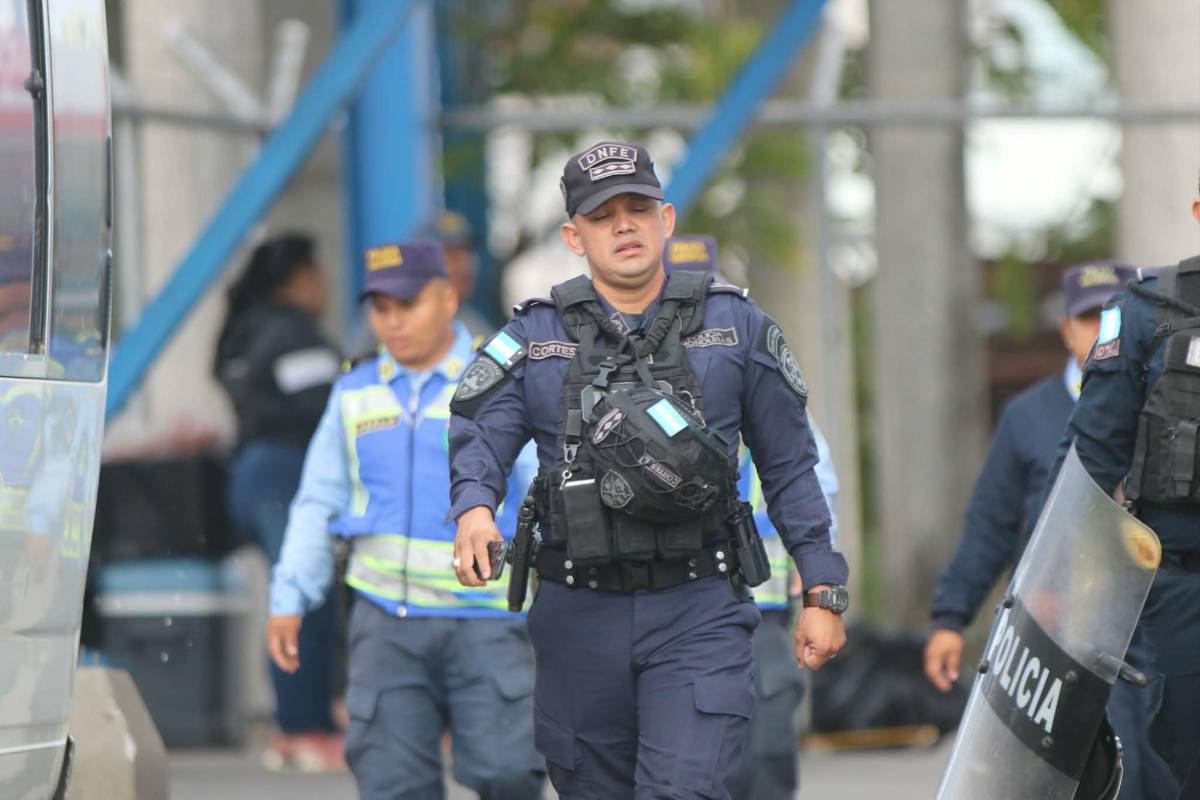 Gran ambiente en el Nacional para partido entre Olimpia y América por Concachampions