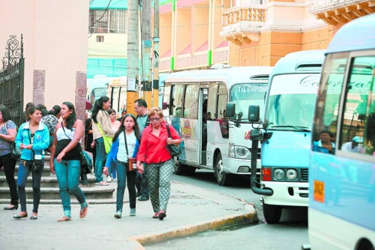 Fuerte exigencia de rebajas a las tarifas del transporte