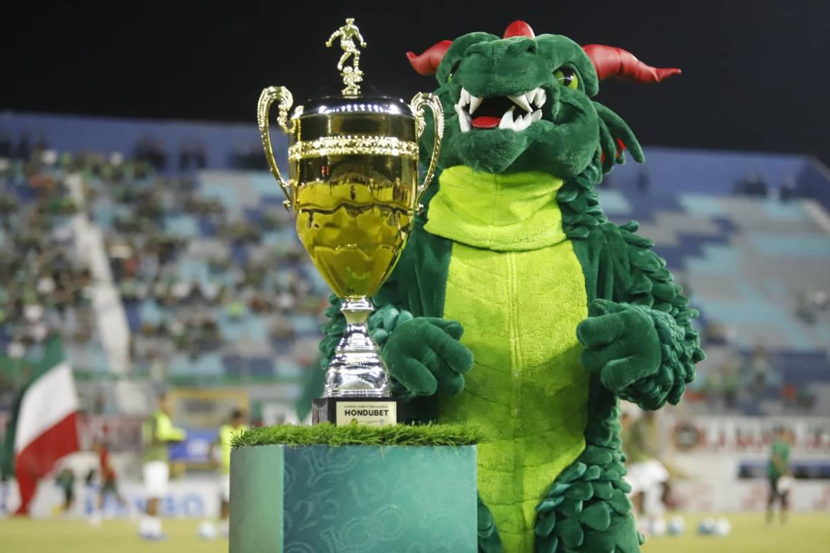 ¡Espectáculo! Marathón montó una verdadera fiesta verdolaga en su centenario