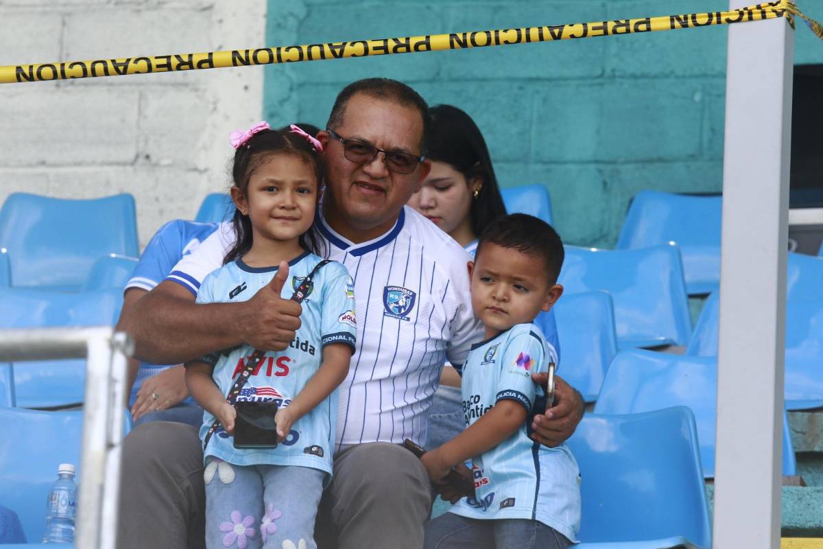 Linda periodista sorprende, tiktoker presente y Marathón sigue encendido en Liga Nacional