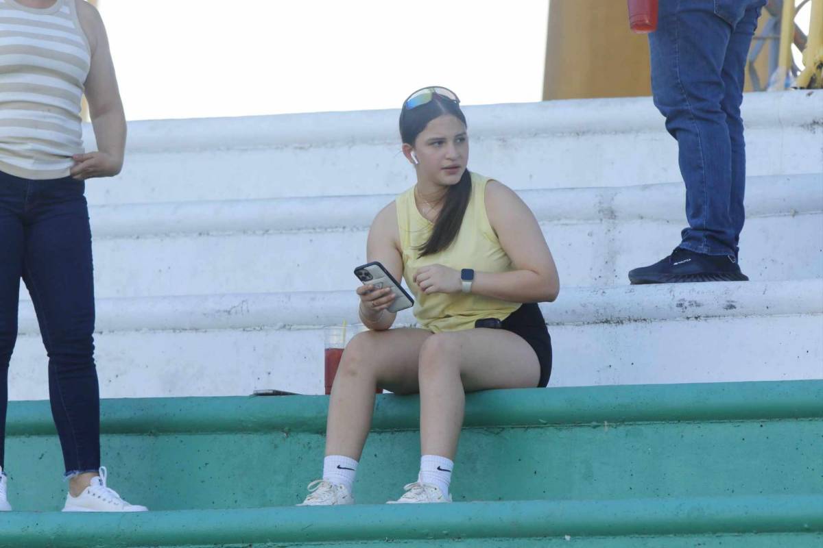 Bellas chicas, ambiente fenomenal y lo que hizo la policía previo al Marathón vs Real España