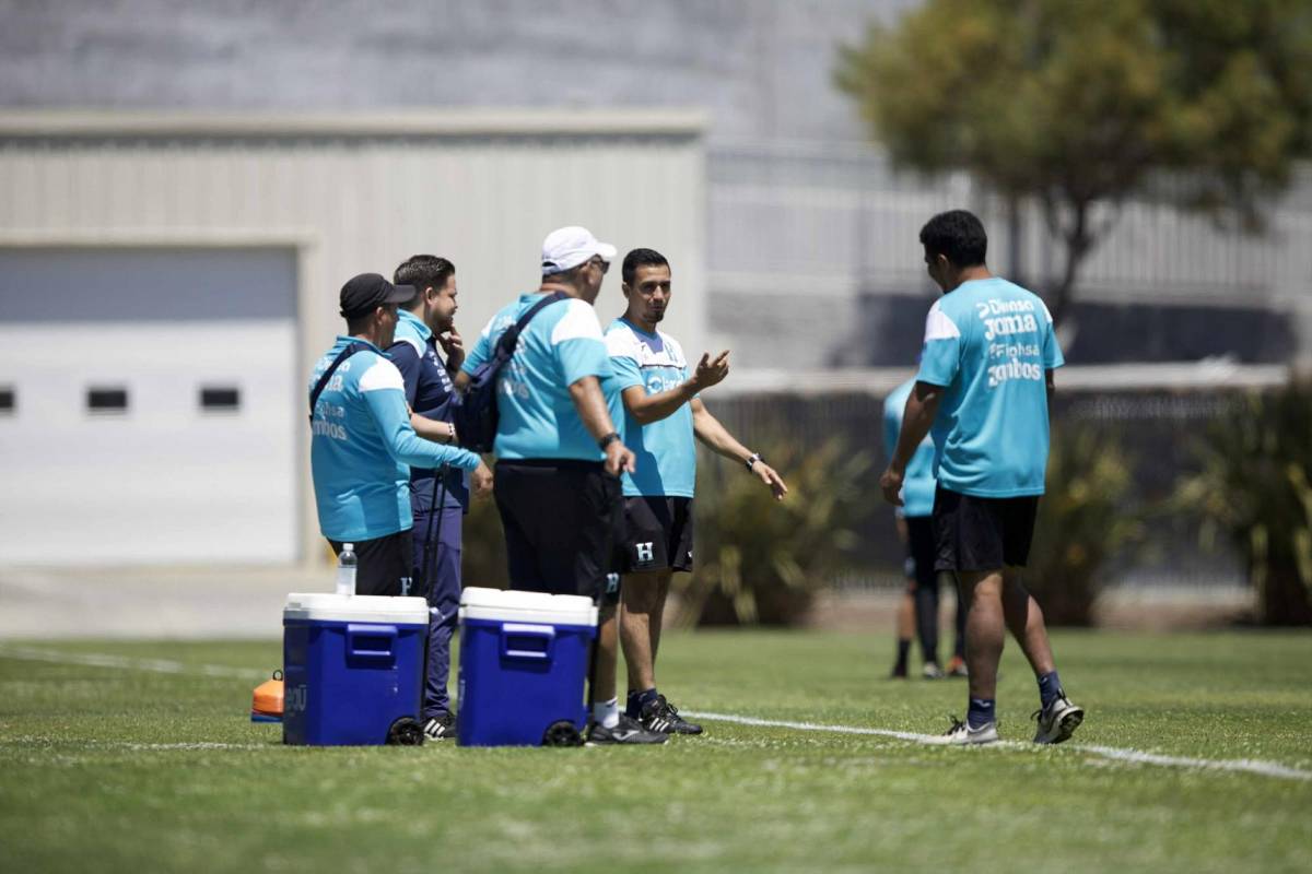 Honduras vs México: Rueda planea su alineación titular y futbolista sorprendió con gesto