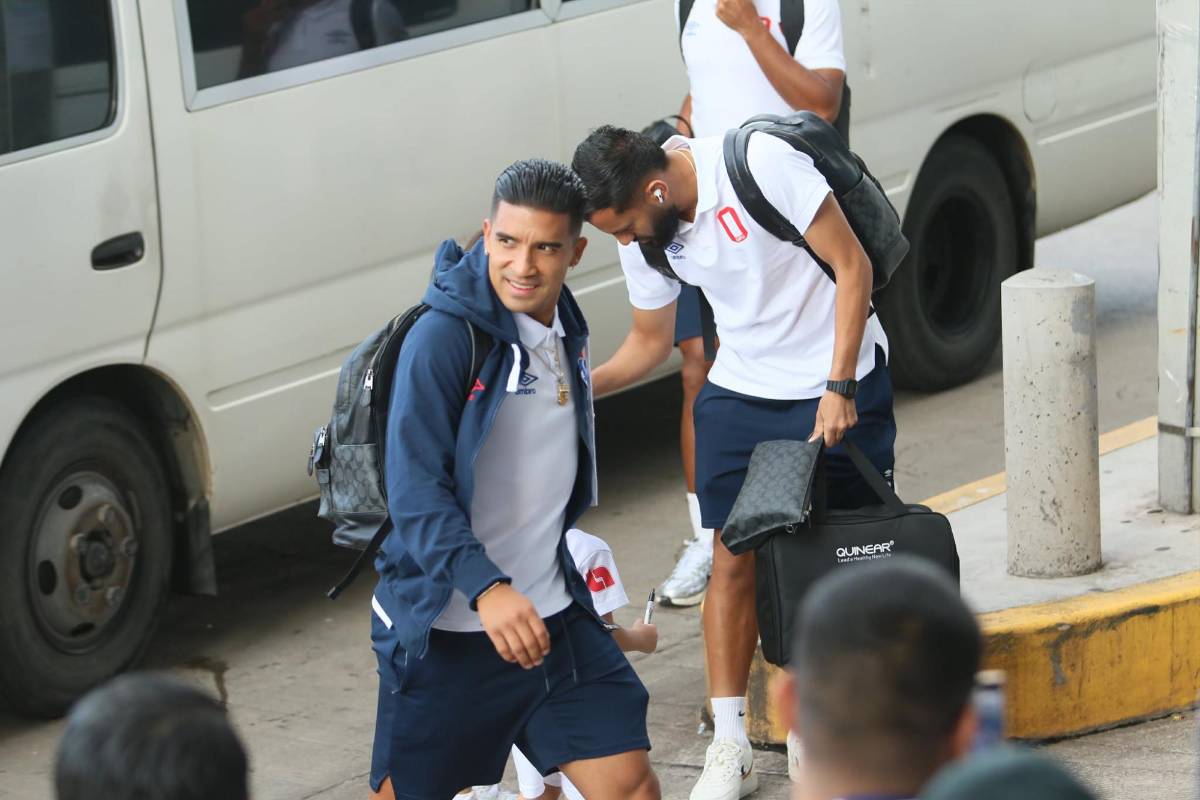 Lindas chicas, Chucky merengue y gran gesto de jugadores: Ambiente en el Olimpia vs Real España