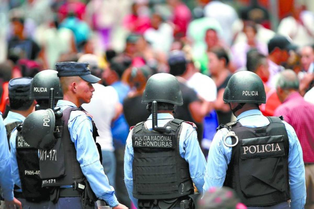 La Policía Nacional recupera el orden en el Paseo Liquidámbar