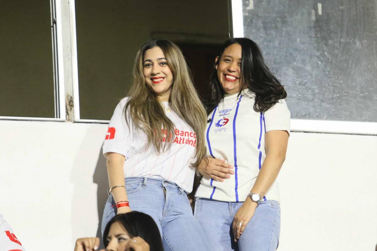 ¡Fue una pasarela! Las bellas chicas que encendieron la previa del Olimpia vs Alajuelense