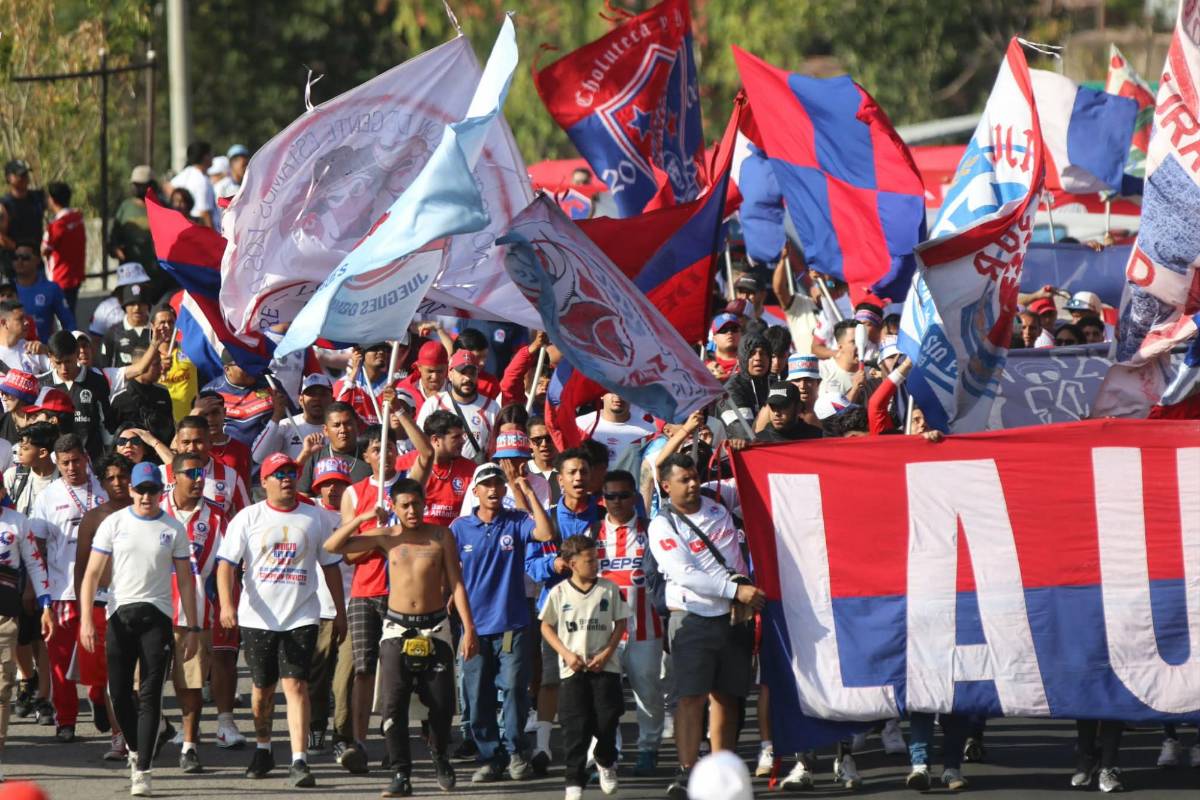Llegada de la Ultra Fiel, provocaron al Motagua y el ambiente entre jugadores