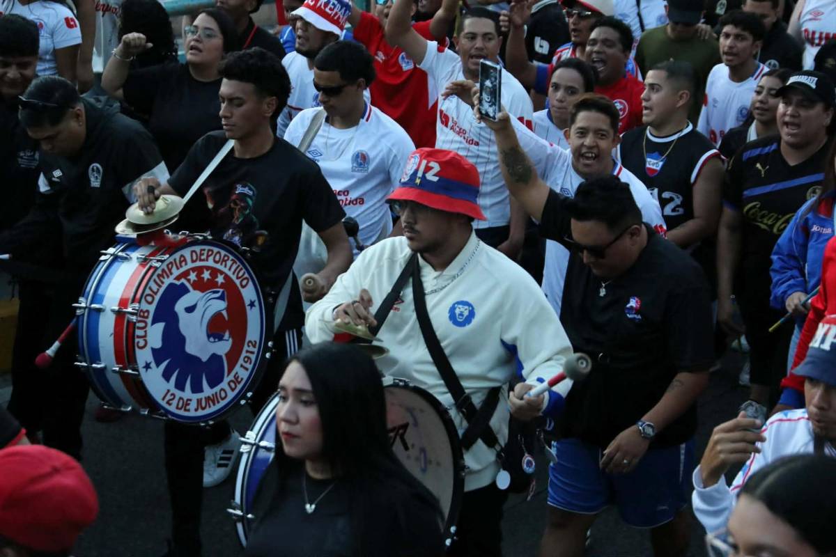 Olimpia vs Mixco: Lindas chicas, barra Ultra Fiel deslumbra y el ambiente en duelo de Copa Centroamericana