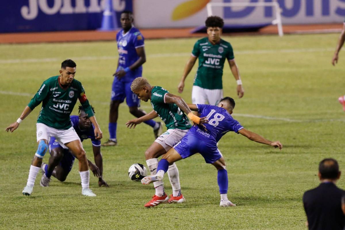 Jugadores del Marathón reciben fuerte ataque tras ser eliminados: Así quedaron sus vehículos