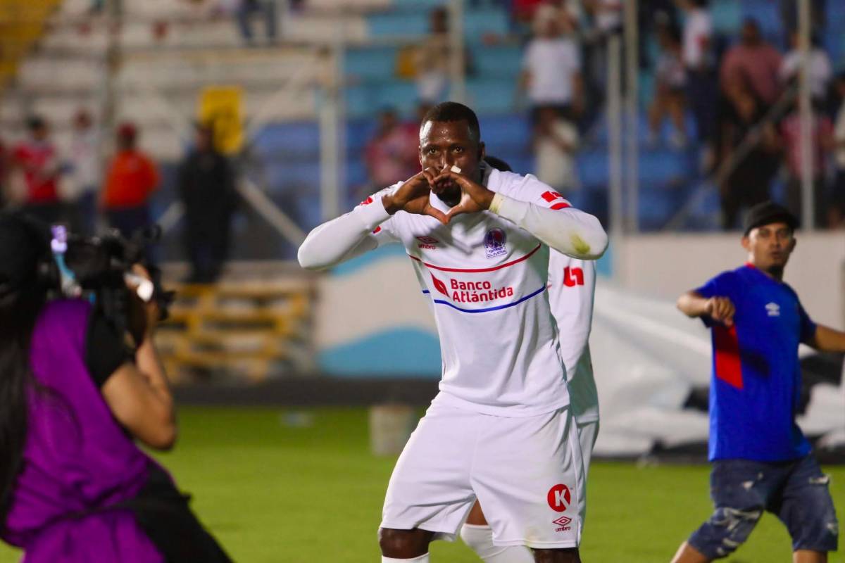 Presentadoras deslumbran, Olimpia se vengó de Real España y la burla de Jerry Bengtson