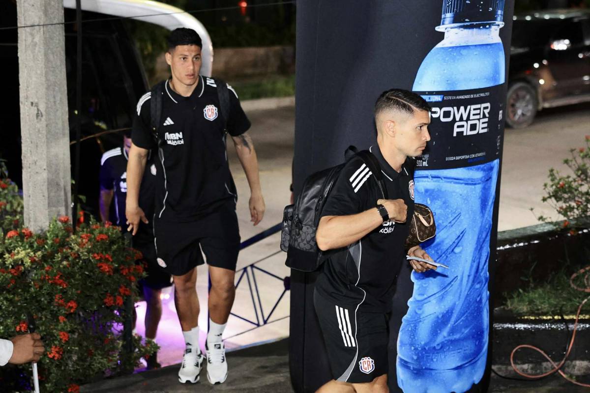 Llegada de Costa Rica a San Pedro Sula para partido eliminatorio ante Honduras