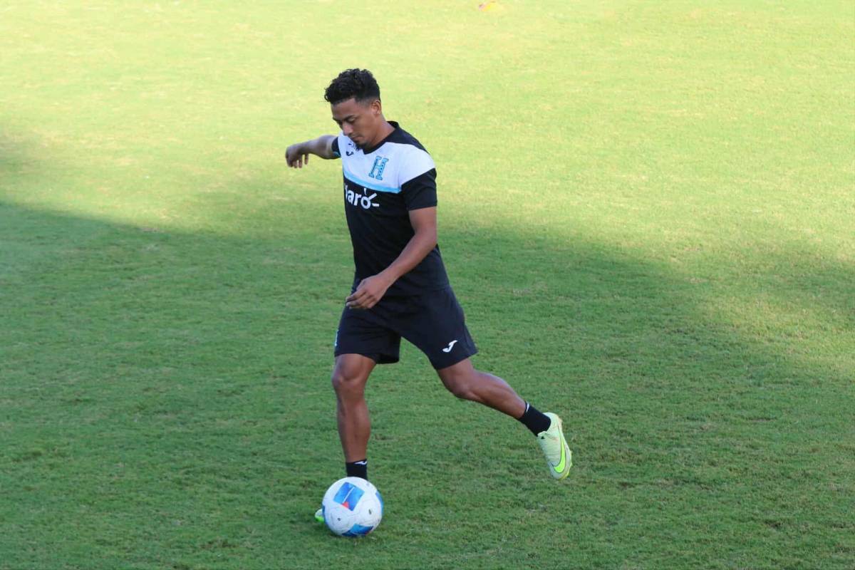 Recibimiento a Yio y jugador es baja: Así fue el entreno de la Selección de Honduras
