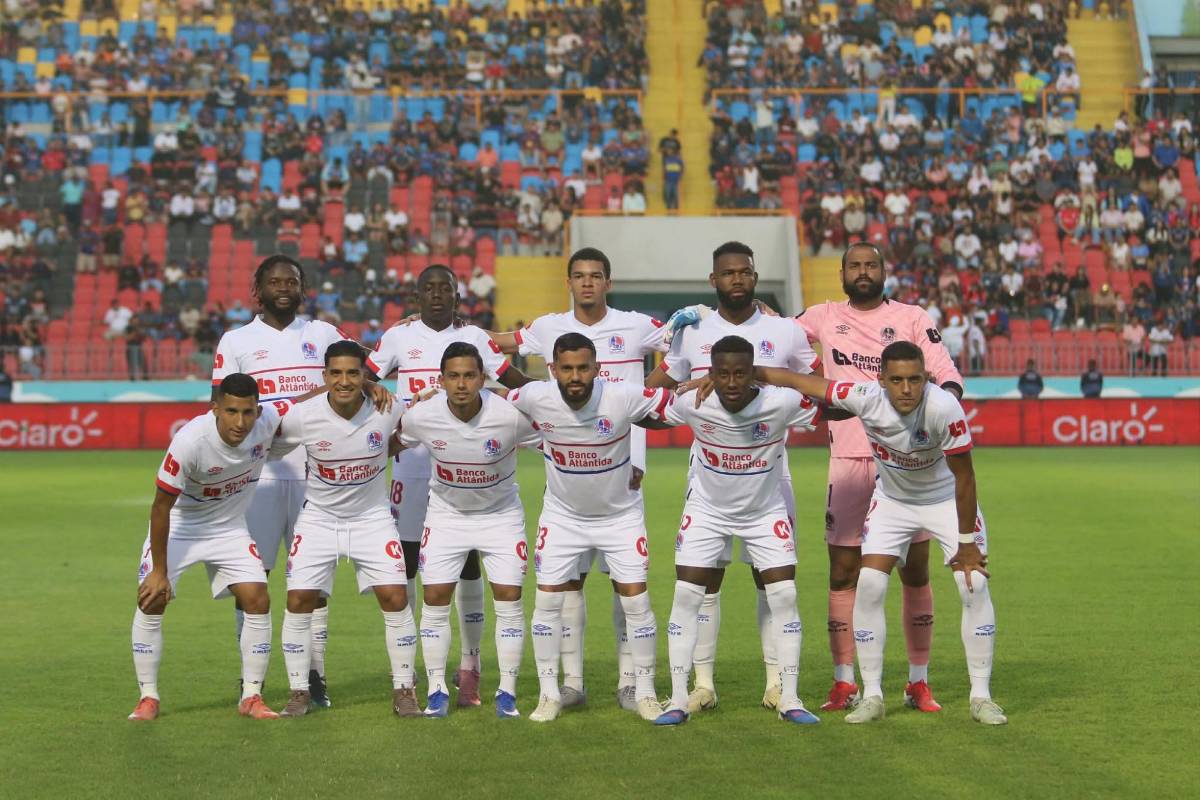 Motivo de la pelea de barras, terror en las afueras del Nacional y Olimpia hace sufrir a Motagua