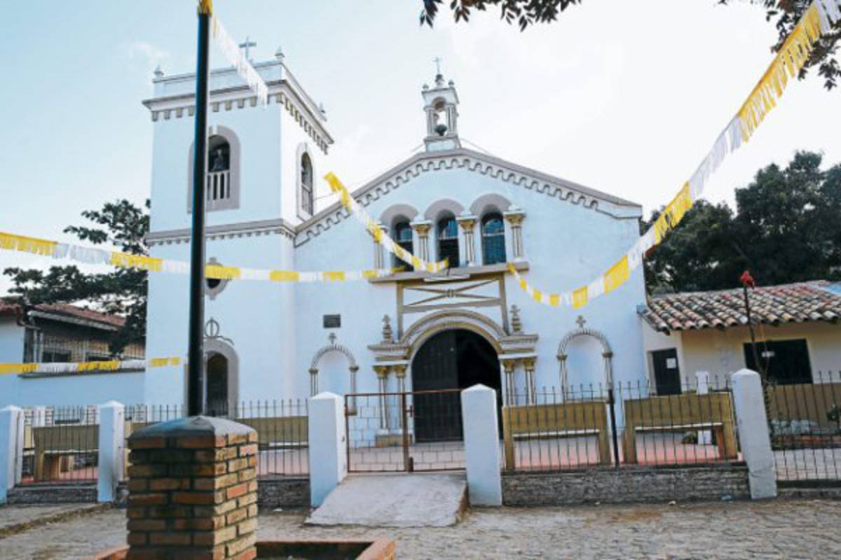 El agua bendita que baña Morocelí