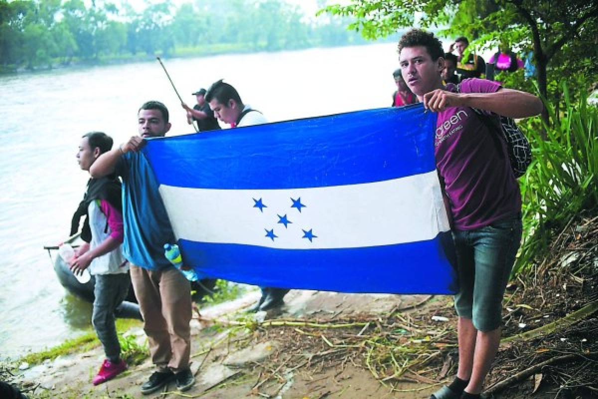 Permiso o deportación enfrenta caravana de hondureños en México