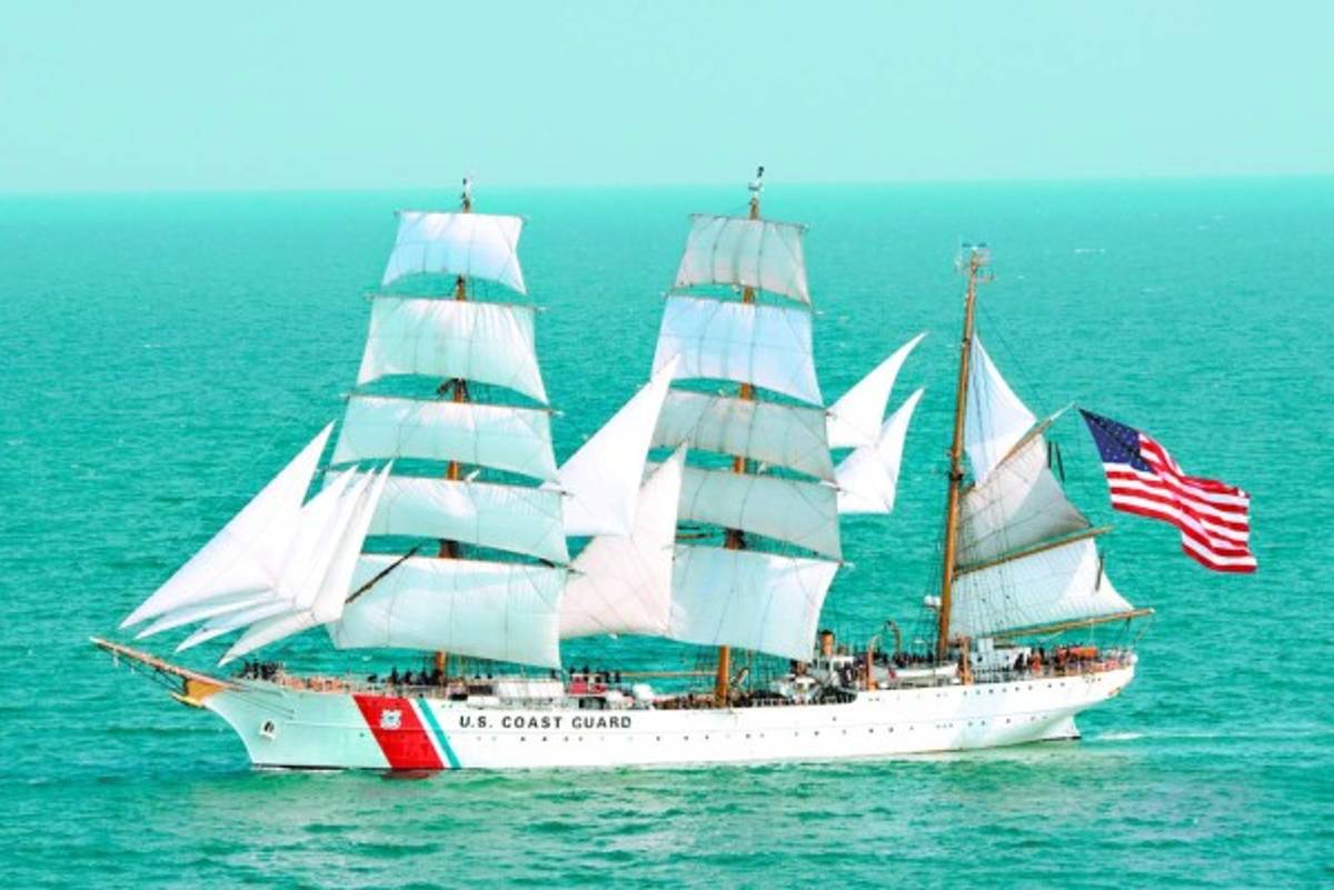 Buque escuela Eagle de Estados Unidos llegará a Roatán este jueves