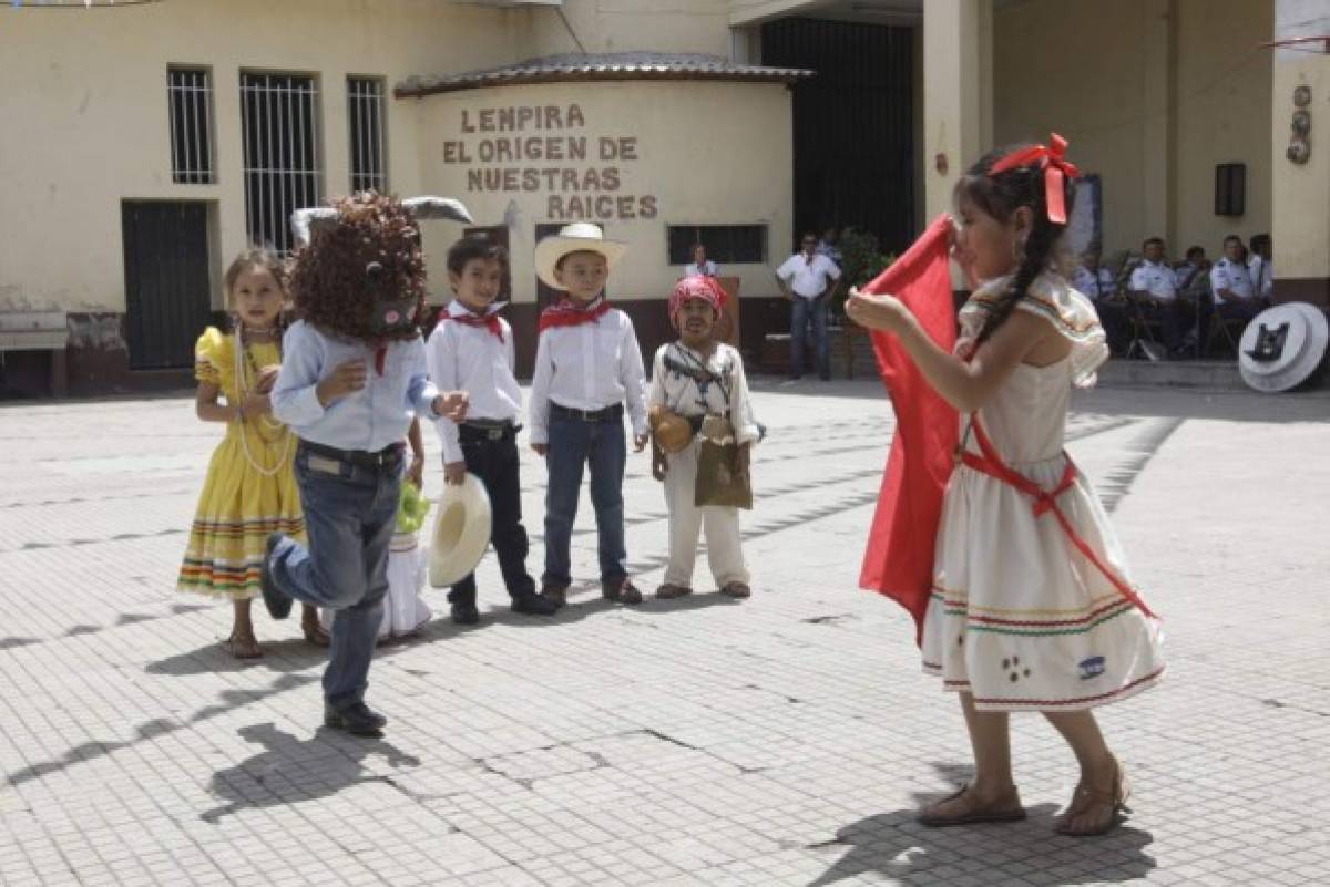 Escuelas conmemoran épica hazaña del cacique Lempira