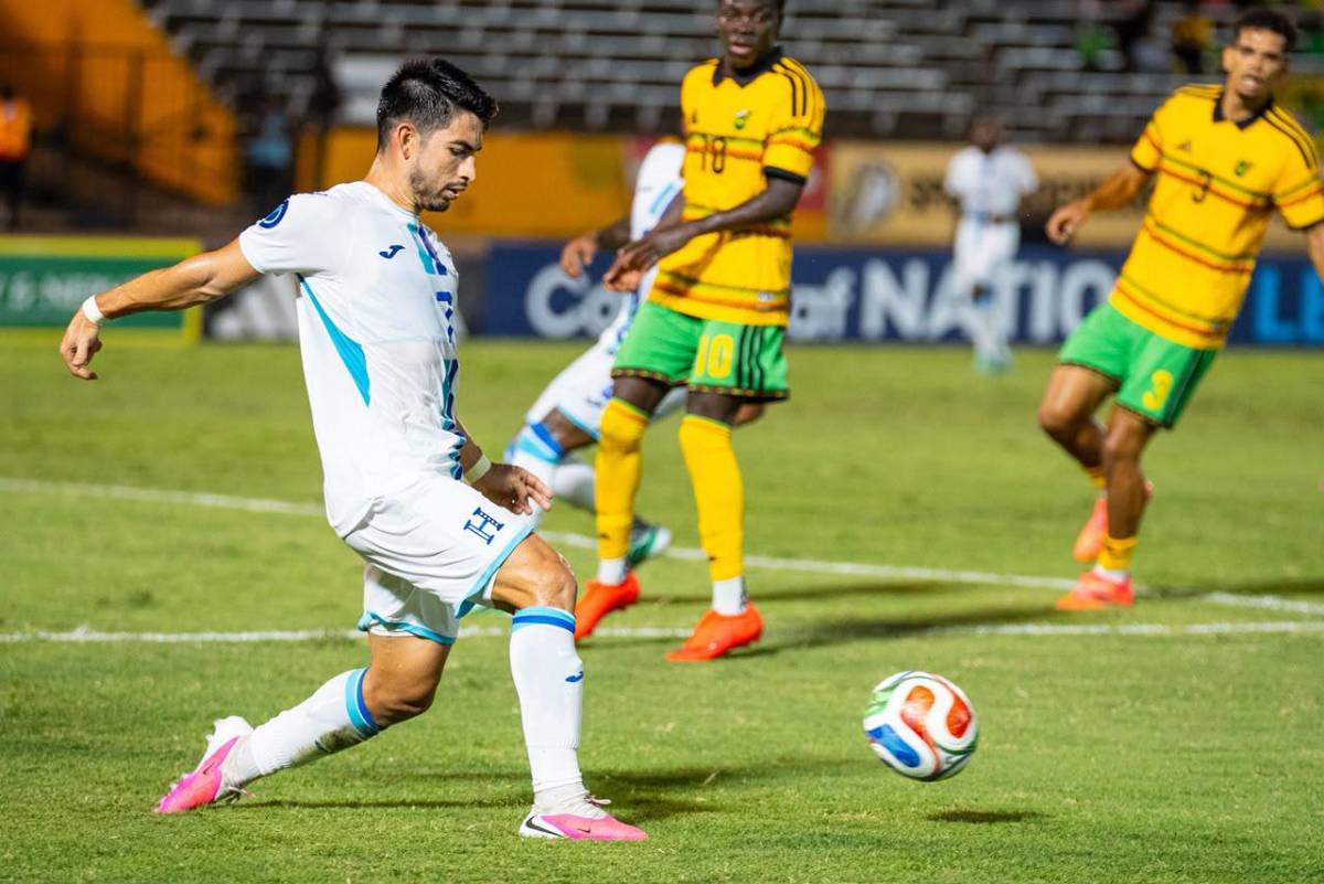 Récord de hermanos Figueroa, polémica arbitral y héroe de Honduras ante Jamaica en Concacaf