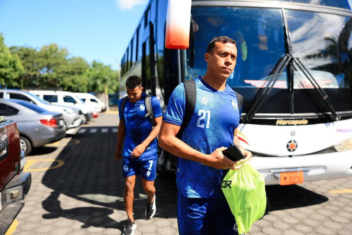 Técnico de Nicaragua peleó con periodista y así fue el último entreno previo a jugar ante Honduras