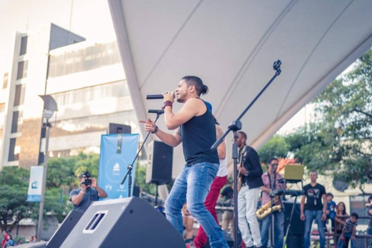 EL CENTRO HISTóRICO se alista PARA RECIBIR EL VERANO