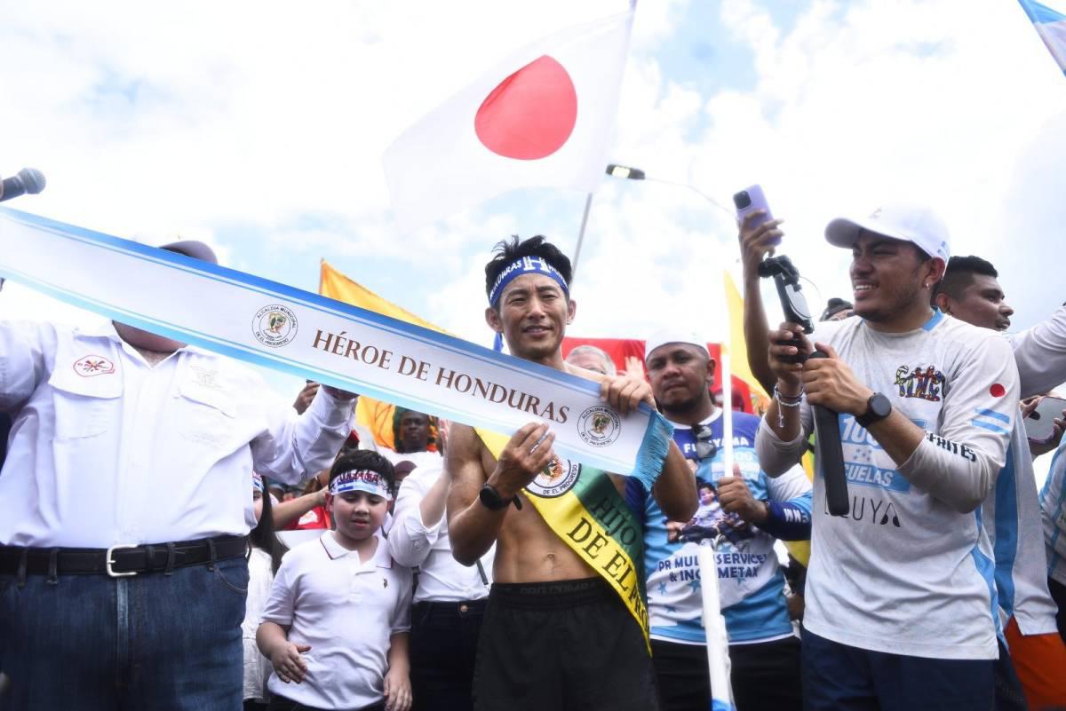Shin Fujiyama completa reto 3,000 km: Así fue la llegada del japonés a El Progreso Shin Fujiyama completa reto 3,000 km: Así fue la llegada del japonés a El Progreso