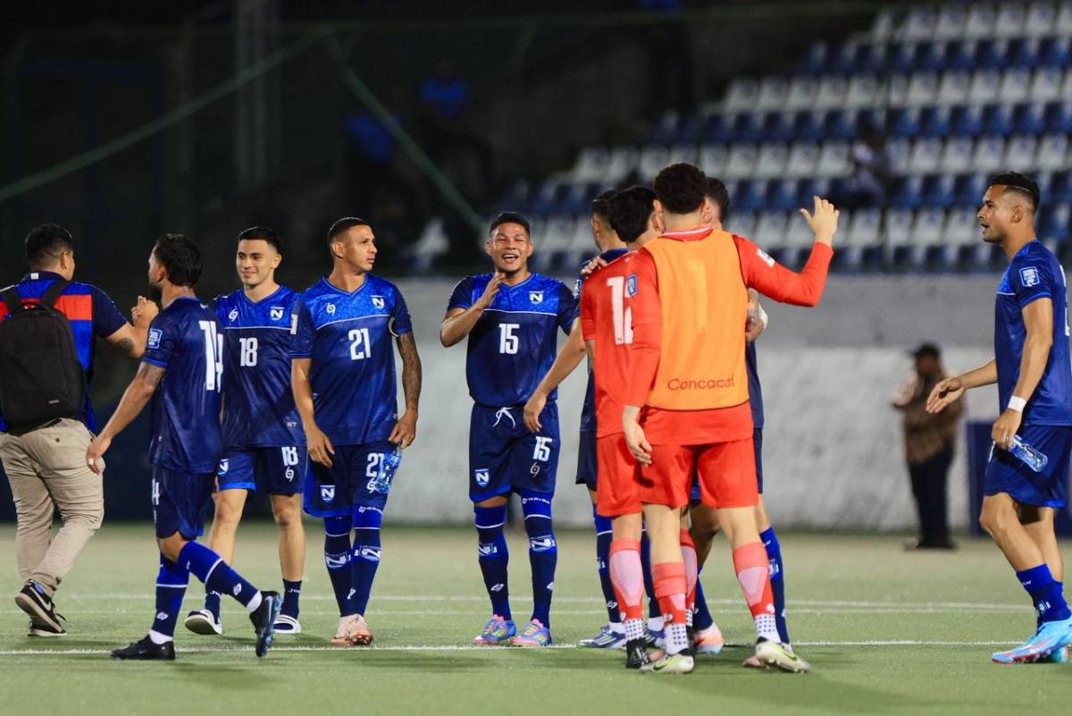 Tristeza de jugadores de Honduras luego de caer ante Nicaragua por la eliminatoria