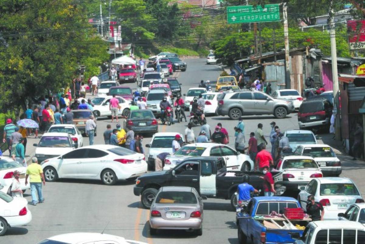 Transporte agrega a demandas no pagar matrícula vehicular