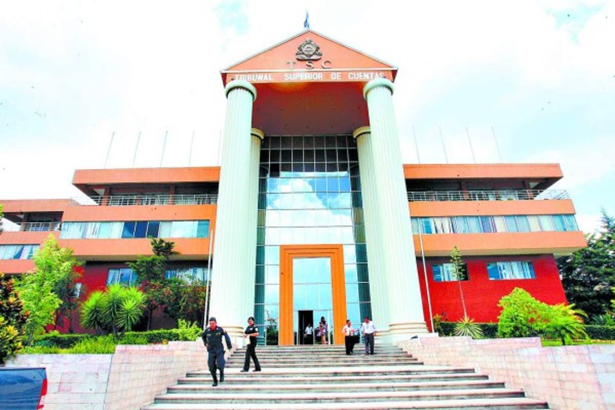 Honduras: Esperarán informe de auditoría interna
